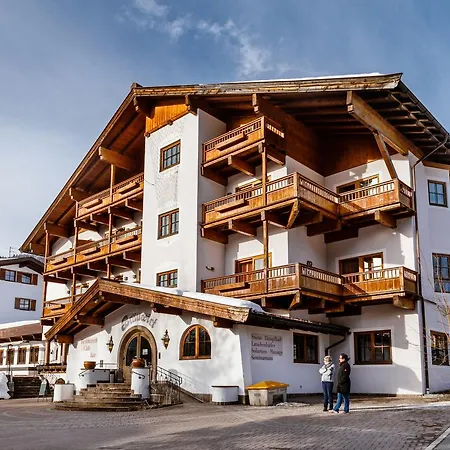 Hotel Pillerseehof